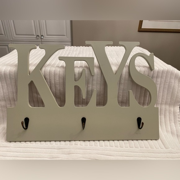 Wall Hanging for Keys in Grey - Picture 4 of 4